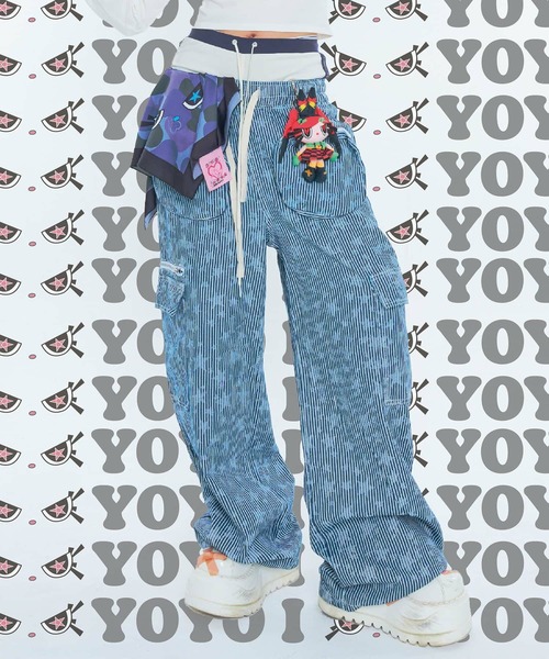 SPINNS(スピンズ)の「『SPINNS×YONGYONG』ヨンヨンロゴ星パンツ(その他パンツ・レディース・ブルー・ONESIZE)」の1枚目の写真