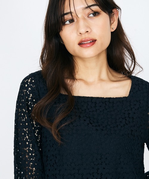QUEENS COURT / クイーンズコート 【SHIORI IRIE コラボ】スクエアネックレースブラウス≪手洗い可能≫ SHIORI IRIE コラボ】スクエアネックレースブラウス≪手洗い可能