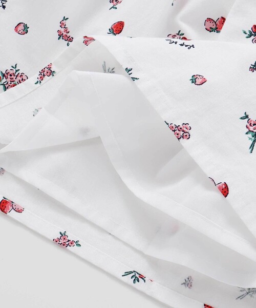 SLAP SLIP（スラップスリップ）の「【お揃い】デニムチェックイチゴ×お花プリントスモッキングワンピース(80~130cm)（ワンピース・キッズ・ブルー系その他/ホワイト系その他・100cm/120cm/130cm/80ｃｍ/90cm/110cm）」の18枚目の写真