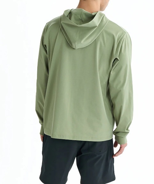 RVCA(ルーカ)の「RVCA メンズ VA MARK REFLECTIVE SFHD 長袖サーフTシャツ 【2025年夏モデル】/ルーカ水陸両用速乾UVケアロゴジップアップパーカーラッシュガード(水着)(ラッシュガード・メンズ・ブラック/グリーン系その他/ブルー系その他・LARGE/MEDIUM/SMALL/X-LARGE)」の13枚目の写真
