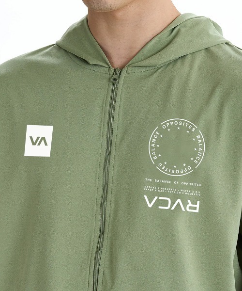 RVCA(ルーカ)の「RVCA メンズ VA MARK REFLECTIVE SFHD 長袖サーフTシャツ 【2025年夏モデル】/ルーカ水陸両用速乾UVケアロゴジップアップパーカーラッシュガード(水着)(ラッシュガード・メンズ・ブラック/グリーン系その他/ブルー系その他・LARGE/MEDIUM/SMALL/X-LARGE)」の14枚目の写真