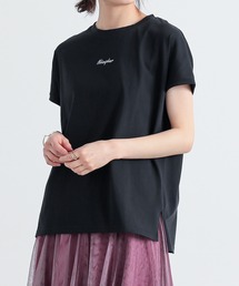 【吸湿冷感】フレンチスリーブ刺繍カットソー