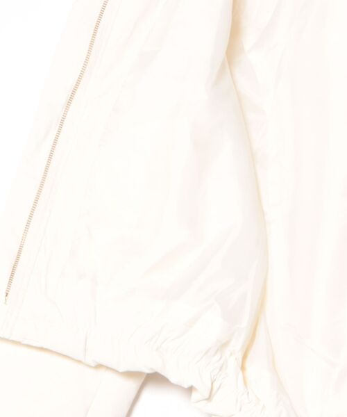 INTERPLANET(インタープラネット)の「ナイロンマイクロタフタダウンショートコート(ダウンジャケット/コート・レディース・グレイッシュベージュ/ブラック/オフホワイト・FREE)」の5枚目の写真