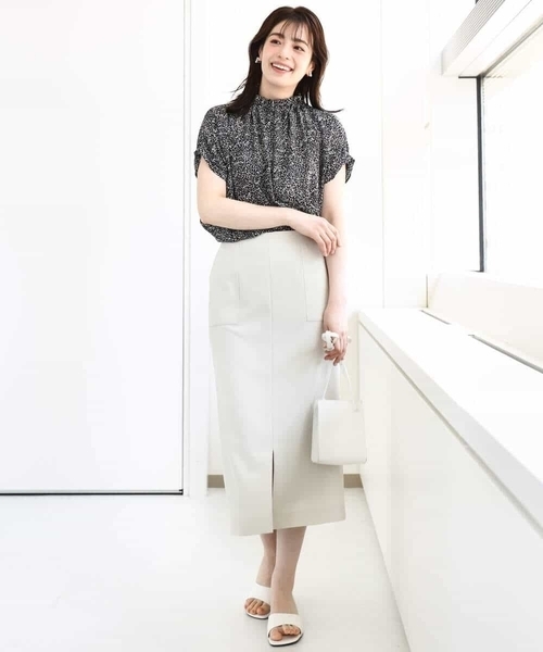 OFUON le MK（オフオンルエムケー）の「リネンライクタイトスカート/洗える（スカート・レディース・ライトベージュ/ブラウン・36/38/40）」の16枚目の写真