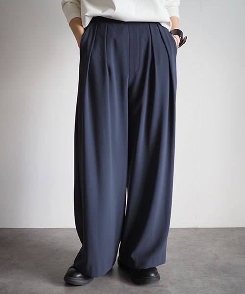 FRONT SLIT PANTS | CINOH
