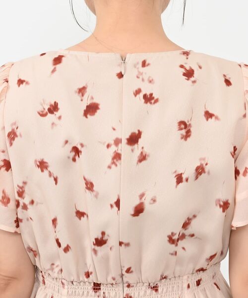 COHINA(コヒナ)の「シャドーフラワーマチフレアワンピース 【低身長・小柄女性】(ワンピース・レディース・ブラック/ピンク/グリーン・REGULAR/SHORT)」の16枚目の写真