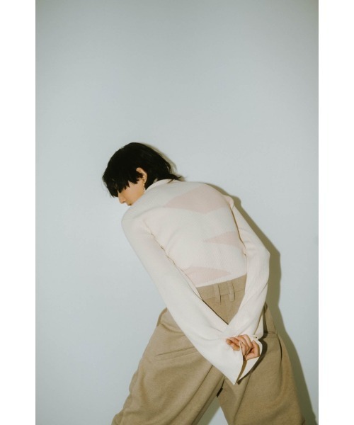 Knuth Marf(クヌースマーフ)の「wide sleeve high neck knit(ニット/セーター・レディース・ライム/アイボリー・FREE)」の10枚目の写真