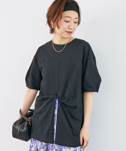 le.coeur blanc（ルクールブラン）の「《手洗い可能》フロントツイストTシャツ（Tシャツ/カットソー・レディース・オフホワイト/ライトグリーン/ブラック・38）」の7枚目の写真