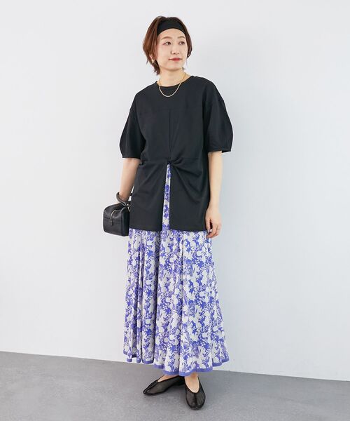 le.coeur blanc（ルクールブラン）の「《手洗い可能》フロントツイストTシャツ（Tシャツ/カットソー・レディース・オフホワイト/ライトグリーン/ブラック・38）」の12枚目の写真