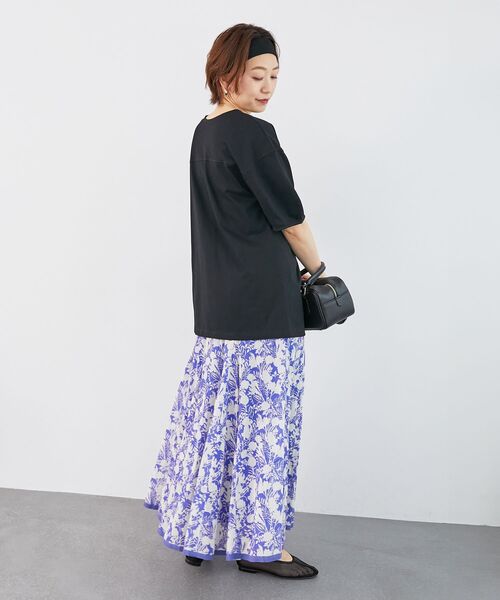 le.coeur blanc（ルクールブラン）の「《手洗い可能》フロントツイストTシャツ（Tシャツ/カットソー・レディース・オフホワイト/ライトグリーン/ブラック・38）」の13枚目の写真