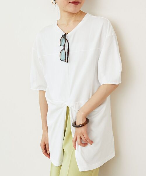 le.coeur blanc（ルクールブラン）の「《手洗い可能》フロントツイストTシャツ（Tシャツ/カットソー・レディース・オフホワイト/ライトグリーン/ブラック・38）」の20枚目の写真