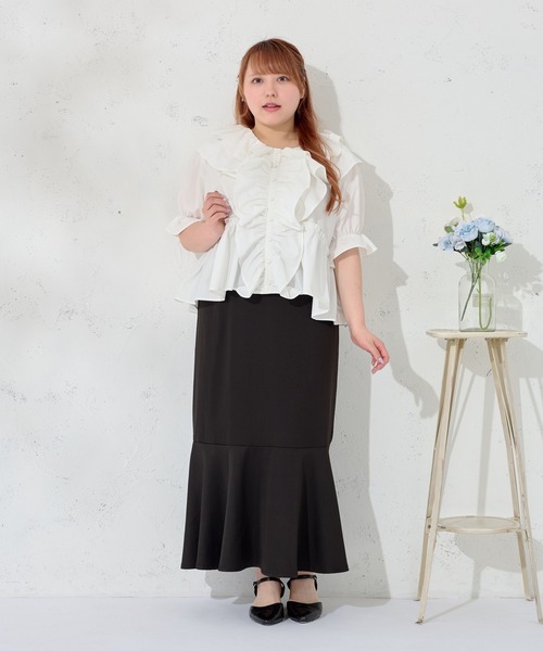 Louiosy(ルオシー)の「【Louiosy】【大きいサイズ】ラッフル襟ブラウス(シャツ/ブラウス・レディース・オフホワイト/グレイッシュベージュ・3L/X-LARGE/4L)」の6枚目の写真