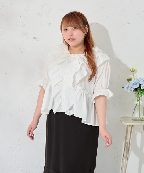 Louiosy(ルオシー)の「【Louiosy】【大きいサイズ】ラッフル襟ブラウス(シャツ/ブラウス・レディース・オフホワイト/グレイッシュベージュ・3L/X-LARGE/4L)」の9枚目の写真