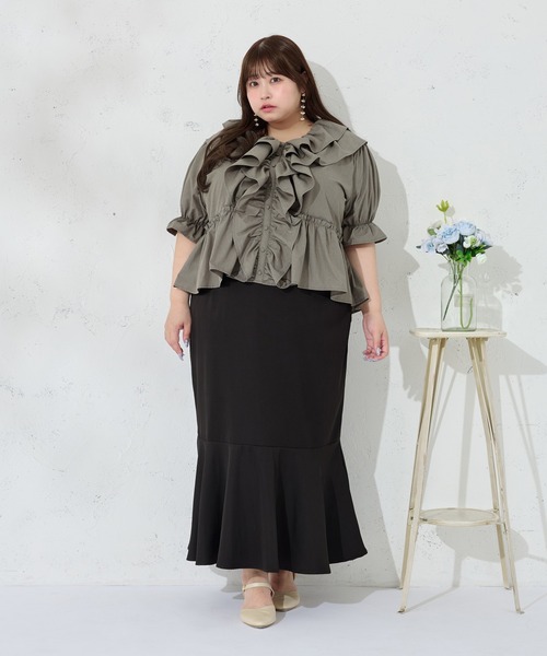 Louiosy(ルオシー)の「【Louiosy】【大きいサイズ】ラッフル襟ブラウス(シャツ/ブラウス・レディース・オフホワイト/グレイッシュベージュ・3L/X-LARGE/4L)」の10枚目の写真