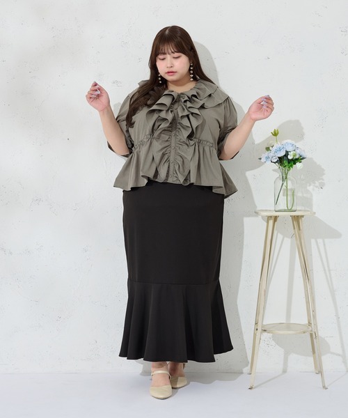 Louiosy(ルオシー)の「【Louiosy】【大きいサイズ】ラッフル襟ブラウス(シャツ/ブラウス・レディース・オフホワイト/グレイッシュベージュ・3L/X-LARGE/4L)」の11枚目の写真
