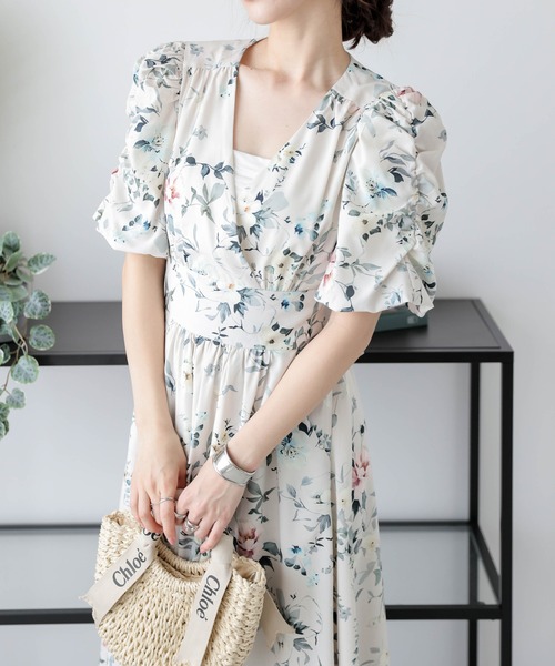 AMELY（エミリー）の「フラワープリント カシュクールワンピース（ワンピース・レディース・ブラック/オフホワイト・フリー）」の11枚目の写真