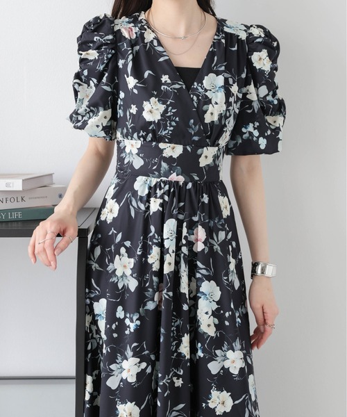 AMELY（エミリー）の「フラワープリント カシュクールワンピース（ワンピース・レディース・ブラック/オフホワイト・フリー）」の15枚目の写真