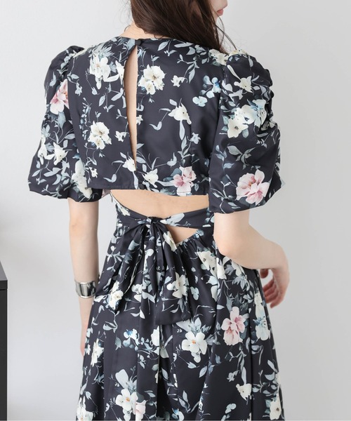 AMELY（エミリー）の「フラワープリント カシュクールワンピース（ワンピース・レディース・ブラック/オフホワイト・フリー）」の19枚目の写真