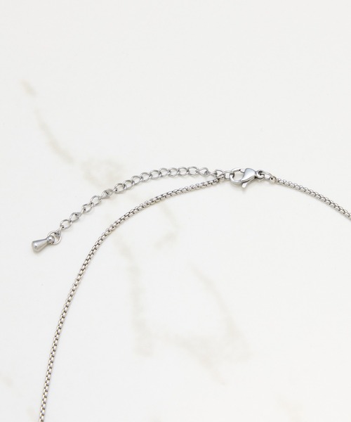 PAPILLONNER(パピヨネ)の「【OT】ステンレスノットバーネックレス(ネックレス・レディース・シルバー/ゴールド・FREE)」の7枚目の写真