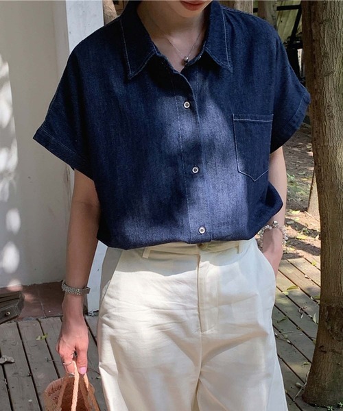 LAFFMO(ラフモ)の「フレンチスリーブデニムシャツ(シャツ/ブラウス・レディース・ブルー/ネイビー・M/L)」の9枚目の写真