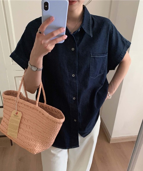 LAFFMO(ラフモ)の「フレンチスリーブデニムシャツ(シャツ/ブラウス・レディース・ブルー/ネイビー・M/L)」の3枚目の写真