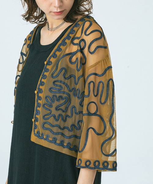 ROSE BUD(ローズバッド)の「EMBROIDARY SHIRT(シャツ/ブラウス・レディース・ホワイト/ブラウン・ONE SIZE)」の6枚目の写真