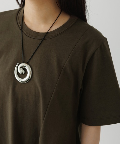 【サステナブル】アシメフレアプルオーバー ADAM ET ROPE'｜【サステナブル】アシメフレアプルオーバー