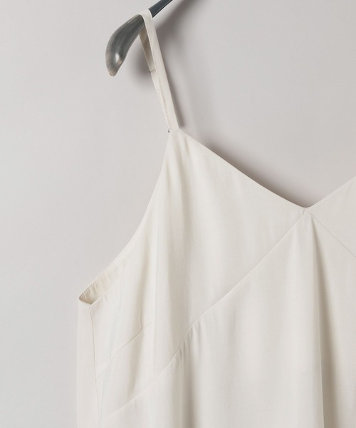 JEANASIS(ジーナシス)の「ピーチスキンレーストリムキャミ/579840(キャミソール・レディース・ベージュ/オフホワイト/チャコールグレー・FREE)」の5枚目の写真