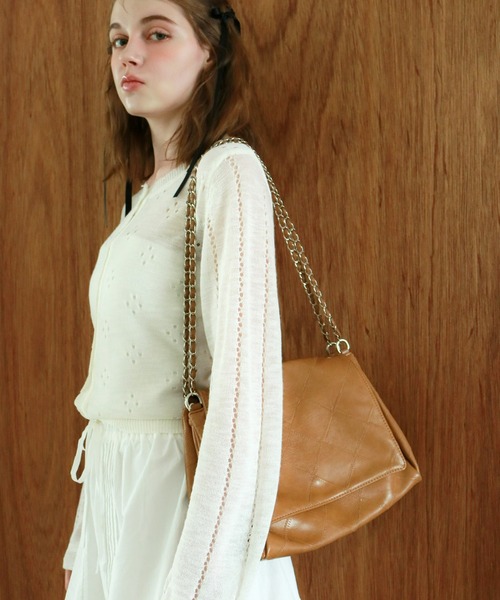 mic by Olu.(ミックバイオルドット)の「< ZOZOTOWN限定 >キルティングチェーンバッグ(ショルダーバッグ・レディース・キャメル/モカ/オフホワイト・FREE)」の5枚目の写真