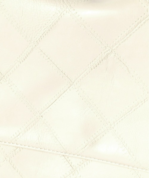 mic by Olu.(ミックバイオルドット)の「< ZOZOTOWN限定 >キルティングチェーンバッグ(ショルダーバッグ・レディース・キャメル/モカ/オフホワイト・FREE)」の16枚目の写真