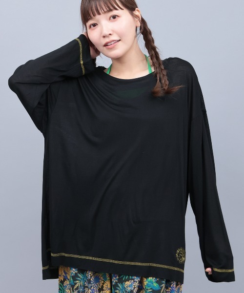 チチカカ(チチカカ)の「接触冷感シアーロングTシャツ(Tシャツ/カットソー・レディース・オフホワイト/グリーン/ブラック・FREE)」の2枚目の写真