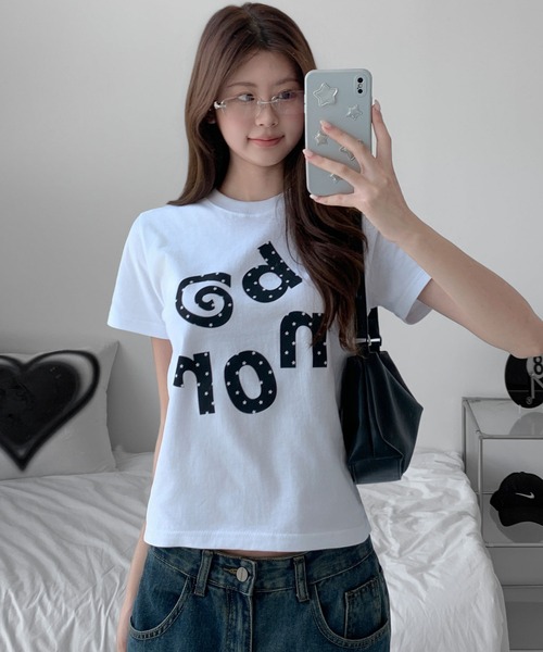 UNE MANSION(ユヌマンション)の「ユニークロゴクロップドバイカラードットパターン半袖Tシャツ(Tシャツ/カットソー・レディース・ブラック/ワイン/ホワイト・FREE)」の2枚目の写真