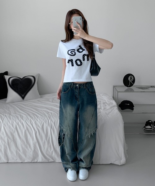 UNE MANSION(ユヌマンション)の「ユニークロゴクロップドバイカラードットパターン半袖Tシャツ(Tシャツ/カットソー・レディース・ブラック/ワイン/ホワイト・FREE)」の4枚目の写真