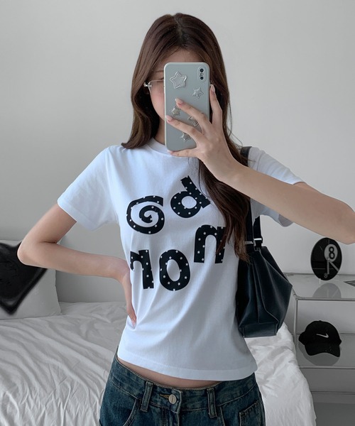 UNE MANSION(ユヌマンション)の「ユニークロゴクロップドバイカラードットパターン半袖Tシャツ(Tシャツ/カットソー・レディース・ブラック/ワイン/ホワイト・FREE)」の5枚目の写真