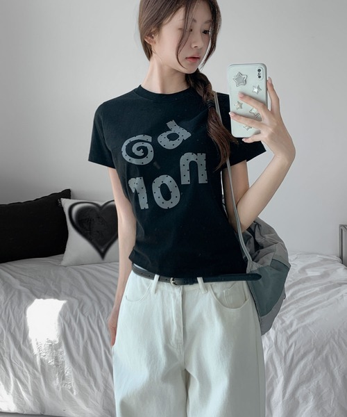 UNE MANSION(ユヌマンション)の「ユニークロゴクロップドバイカラードットパターン半袖Tシャツ(Tシャツ/カットソー・レディース・ブラック/ワイン/ホワイト・FREE)」の7枚目の写真