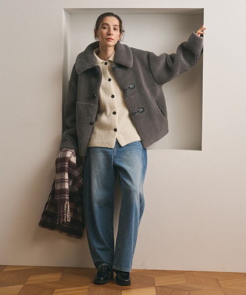 BEAUTY&YOUTH UNITED ARROWS（ビューティーアンドユースユナイテッドアローズ）の「【WEB限定】ボア×フェイクムートン ループボタンジャケット 2WAY（その他アウター・レディース・ダークグレー/ダークブラウン/ブラック/オフホワイト・FREE）」の7枚目の写真