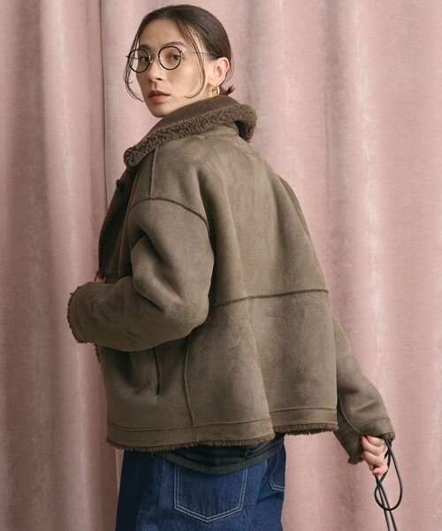 BEAUTY&YOUTH UNITED ARROWS（ビューティーアンドユースユナイテッドアローズ）の「【WEB限定】ボア×フェイクムートン ループボタンジャケット 2WAY（その他アウター・レディース・ダークグレー/ダークブラウン/ブラック/オフホワイト・FREE）」の11枚目の写真