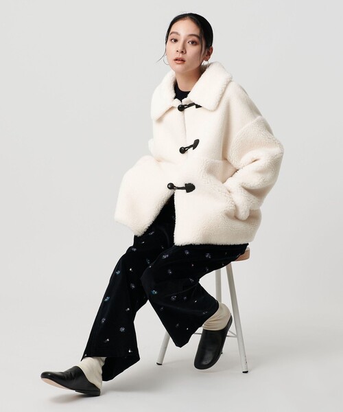 BEAUTY&YOUTH UNITED ARROWS（ビューティーアンドユースユナイテッドアローズ）の「【WEB限定】ボア×フェイクムートン ループボタンジャケット 2WAY（その他アウター・レディース・ダークグレー/ダークブラウン/ブラック/オフホワイト・FREE）」の22枚目の写真