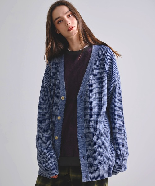 Revo.（レボ）の「Revo. パウダーブリーチ加工 ワッフル編み ルーズニット カーディガン（カーディガン/ボレロ・メンズ・ブラック/ネイビー/レッド/カーキ/グレイッシュベージュ・2/1）」の9枚目の写真