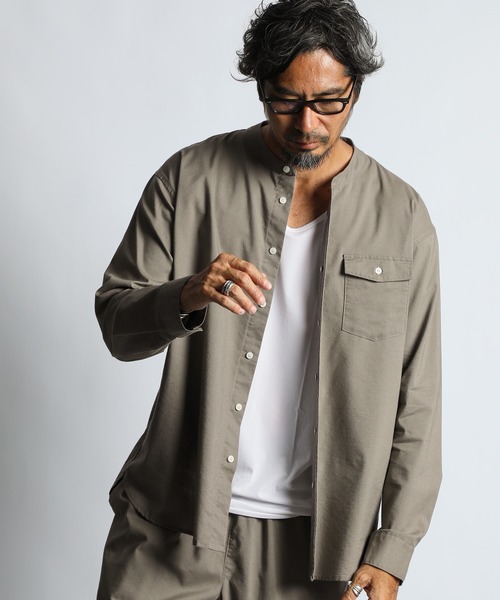 The DUFFER of ST.GEORGE(ザダファーオブセントジョージ)の「LINEN BLEND COOLMAX NO COLLAR SHIRT:セットアップ 麻混クールマックス ノーカラーシャツ(シャツ/ブラウス・メンズ・ネイビー/グレイッシュベージュ・X-LARGE/LARGE/MEDIUM/SMALL)」の1枚目の写真
