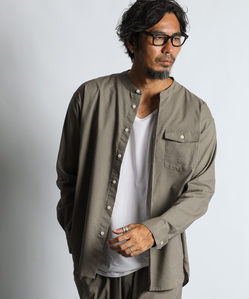 The DUFFER of ST.GEORGE(ザダファーオブセントジョージ)の「LINEN BLEND COOLMAX NO COLLAR SHIRT:セットアップ 麻混クールマックス ノーカラーシャツ(シャツ/ブラウス・メンズ・ネイビー/グレイッシュベージュ・X-LARGE/LARGE/MEDIUM/SMALL)」の13枚目の写真
