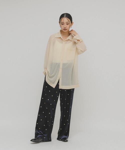 KBF（ケイビーエフ）の「シアールーズシャツ（シャツ/ブラウス・レディース・チャコールグレー/ベージュ/ピンク・ONE）」の7枚目の写真