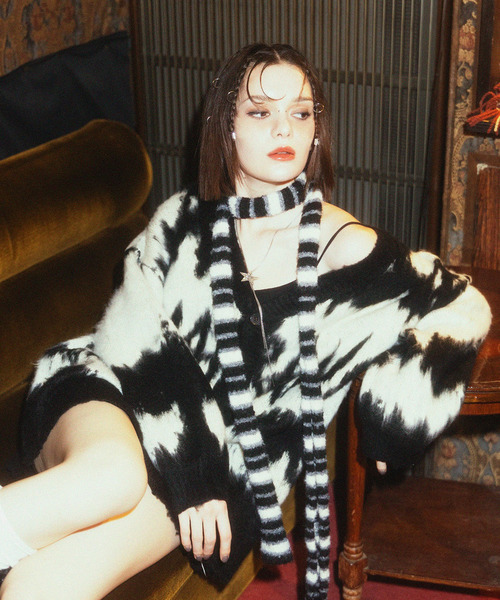 SPIRALGIRL(スパイラルガール)の「配色ミドルカーデ(カーディガン/ボレロ・レディース・ブラック/レッド/イエロー・FREE)」の10枚目の写真