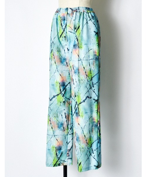 RUMCHE（ラムシェ）の「"Hidamari" Paint Trousers / ヒダマリペイントパンツ（スラックス・レディース・ブルー・SMALL/MEDIUM）」の7枚目の写真