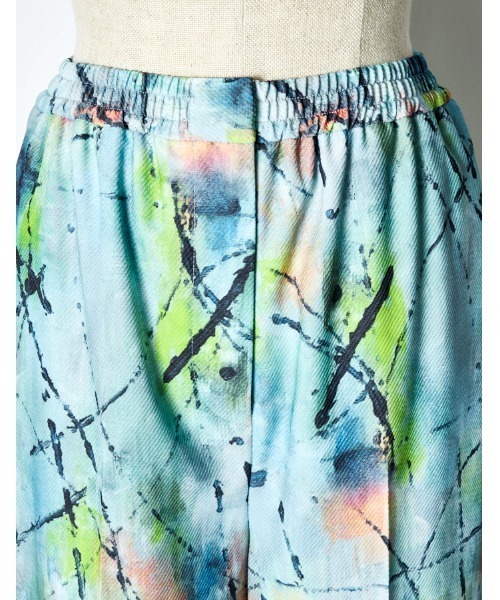 RUMCHE（ラムシェ）の「"Hidamari" Paint Trousers / ヒダマリペイントパンツ（スラックス・レディース・ブルー・SMALL/MEDIUM）」の9枚目の写真