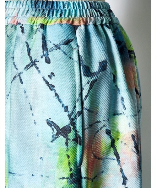 RUMCHE（ラムシェ）の「"Hidamari" Paint Trousers / ヒダマリペイントパンツ（スラックス・レディース・ブルー・SMALL/MEDIUM）」の10枚目の写真