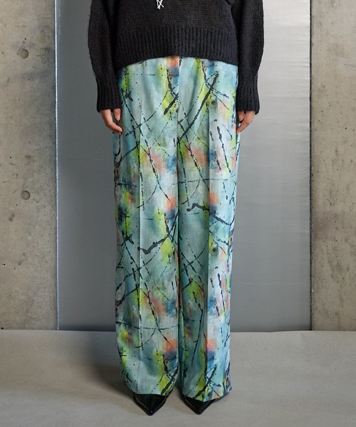 RUMCHE（ラムシェ）の「"Hidamari" Paint Trousers / ヒダマリペイントパンツ（スラックス・レディース・ブルー・SMALL/MEDIUM）」の4枚目の写真
