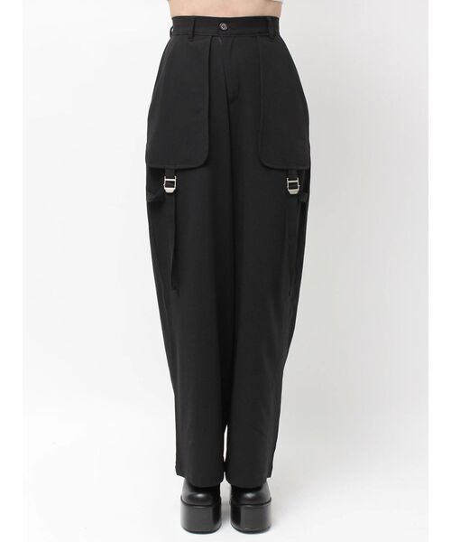 EMODA(エモダ)の「クロスベルトワイドパンツ(その他パンツ・レディース・ブラウン/ブラック・SMALL/MEDIUM)」の5枚目の写真