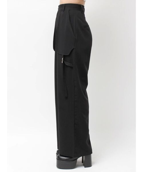 EMODA(エモダ)の「クロスベルトワイドパンツ(その他パンツ・レディース・ブラウン/ブラック・SMALL/MEDIUM)」の3枚目の写真
