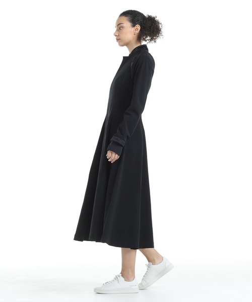 Y-3(ワイスリー)の「Y-3 TRACK DRESS(ワンピース・レディース・ブラック・X-SMALL/SMALL/MEDIUM/LARGE/XX-SMALL)」の2枚目の写真